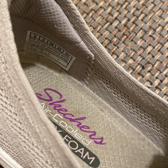 Skechers 8 Taupe Memory Foam Slip On Sneakers - Picture 7 of 10
